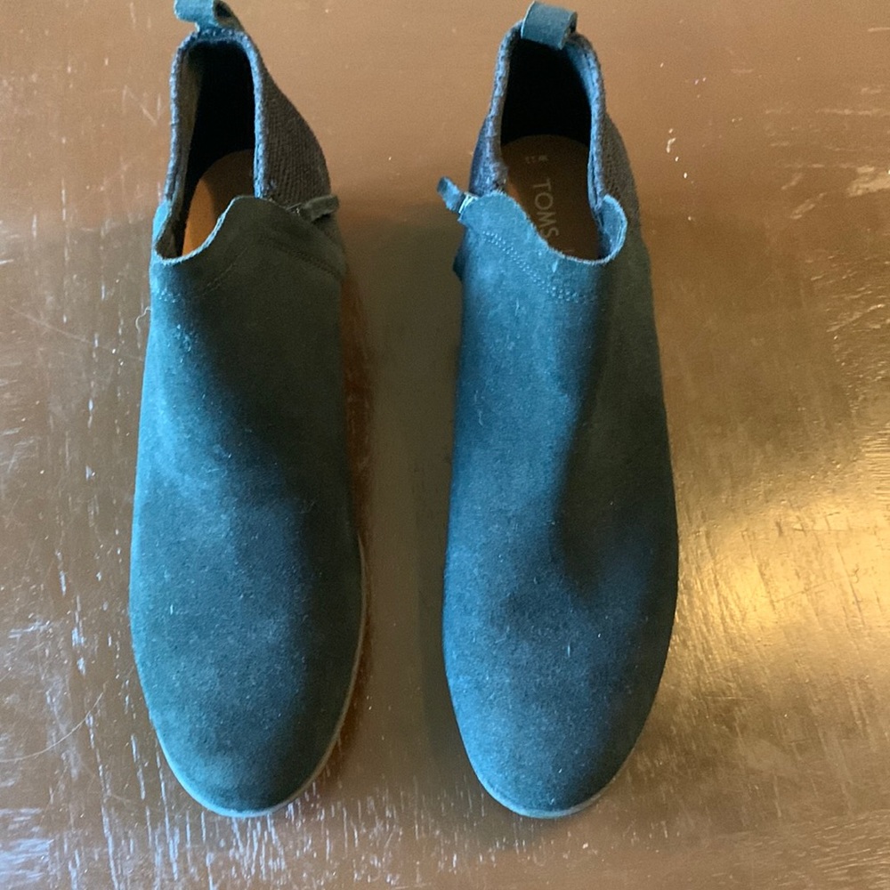 Tom booties